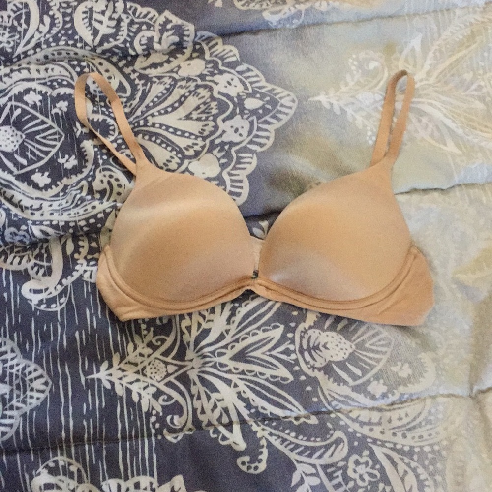 Tan VS bra